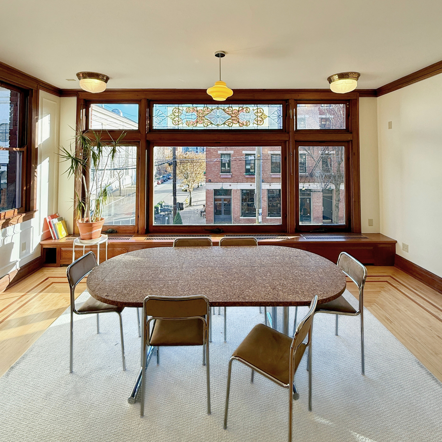 Small Group Class: Modern Makeup Update